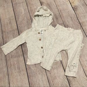 Carter’s lightweight jacket with pants